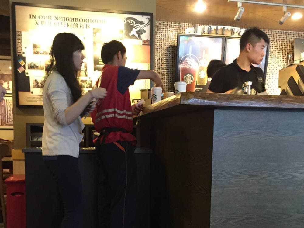 Baidu Waimai is finding its way into customers' hearts through their stomachs